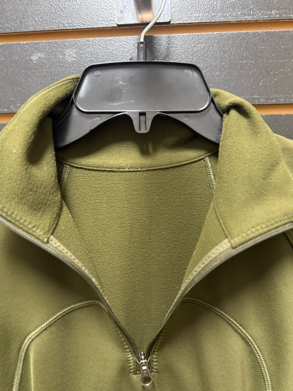 Lululemon Olive Green 1/4 Zip Athletic Top Size 8 Fitted - Picture 2 of 5